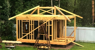 Сарай из бруса 100х100 в Нерюнгри - строительство под ключ | Строй-Нрю от 41544 руб.